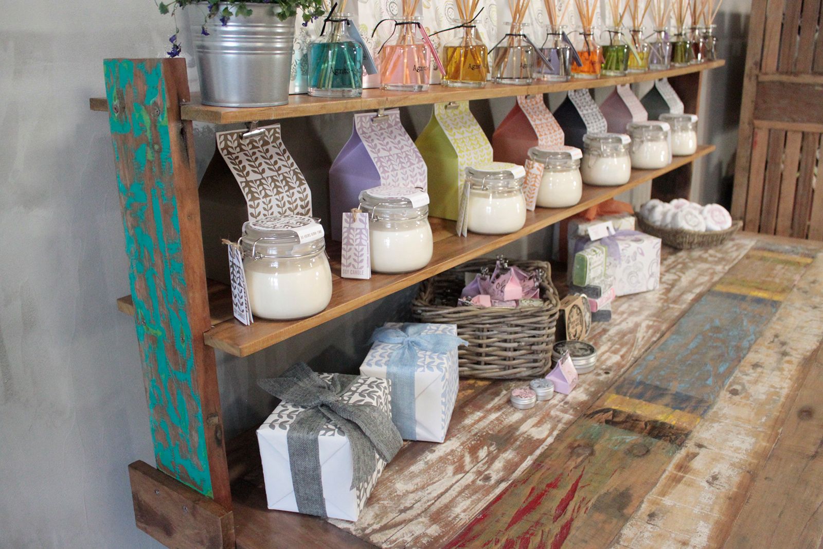Furniture & Display Tables