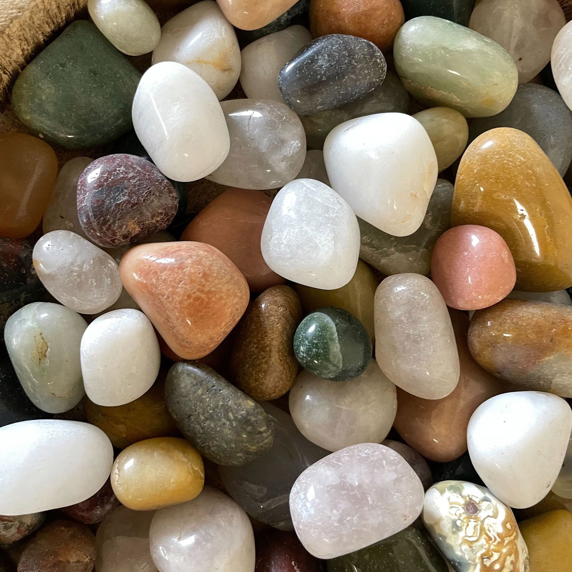 Mixed Gemstones – 1kg Bulk Bag