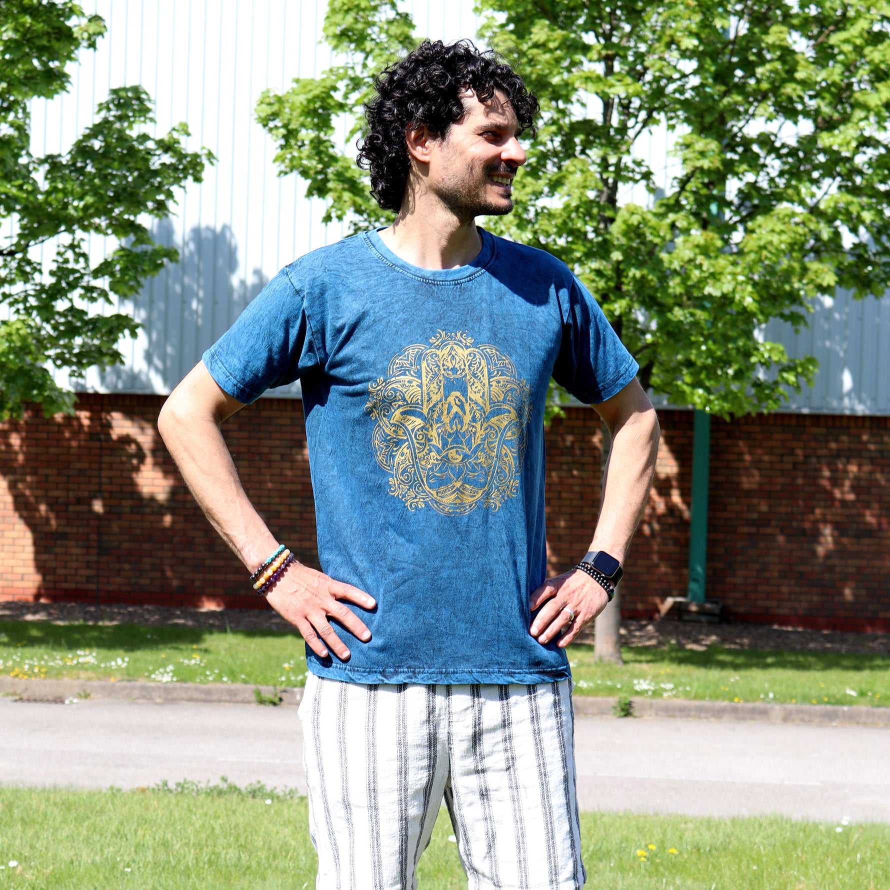 Medium Stone Washed T-Shirt - Hamsa - Blue